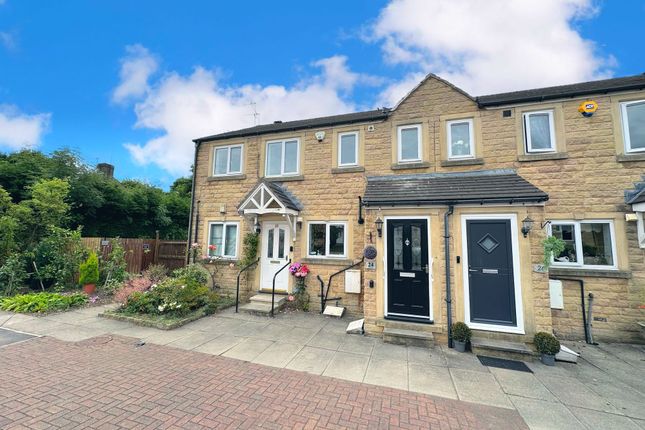 Flat for sale in Field Close, Halifax