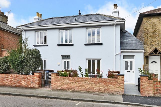 Flat 2, 25, Victoria Road, Kingston Upon Thames photo 3