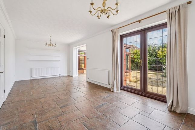 22a, Oaktree Road, Marlow photo 4