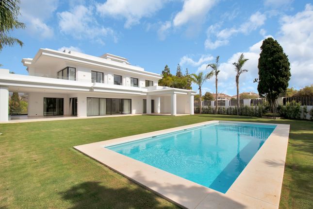 Detached house for sale in The Golden Mile, Costa Del Sol, Andalusia, Spain