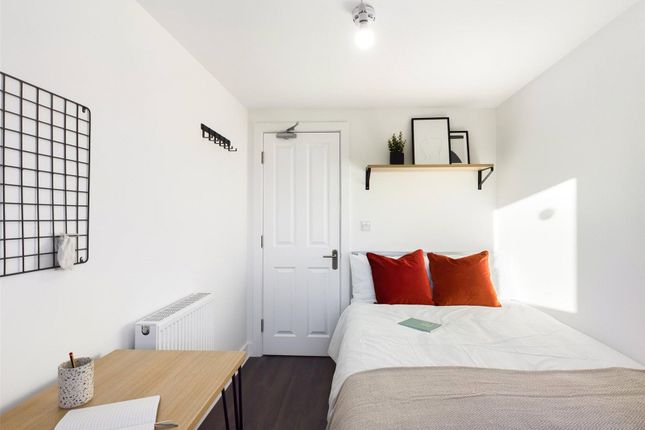 Room 6, 53, Ripon Street, Lincolnshire photo 3