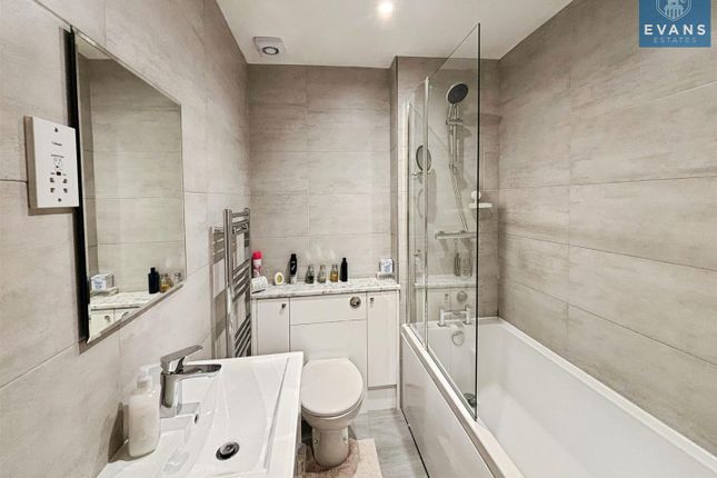 Flat 6, Dickenson Court, Coventry photo 3