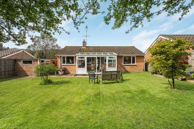 12, Heatherfield, Petersfield photo 2