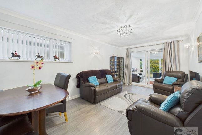 21, The Roundway, Newton Abbot photo 2
