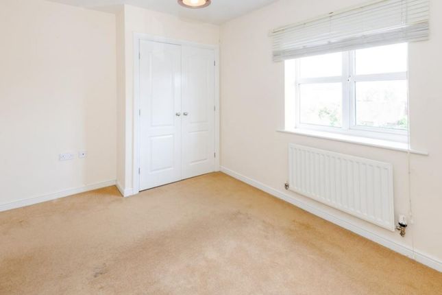 16, Ingles Drive, Worcester photo 4