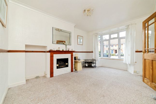 Handside Lane, Welwyn Garden City photo 2