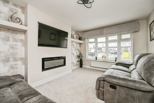 9, Windle Ash, Merseyside photo 3