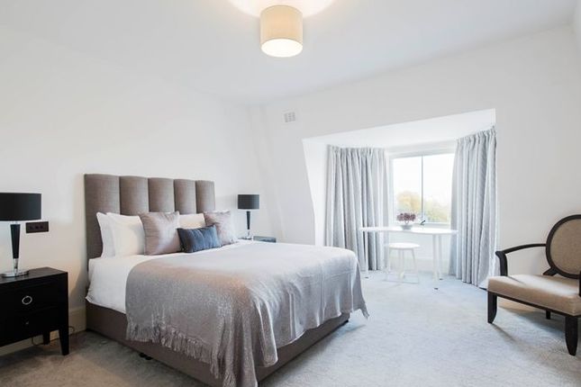Penthouse A, London photo 3