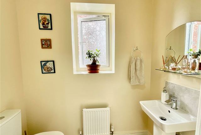 24, Fairfields Way Aston, Sheffield photo 4
