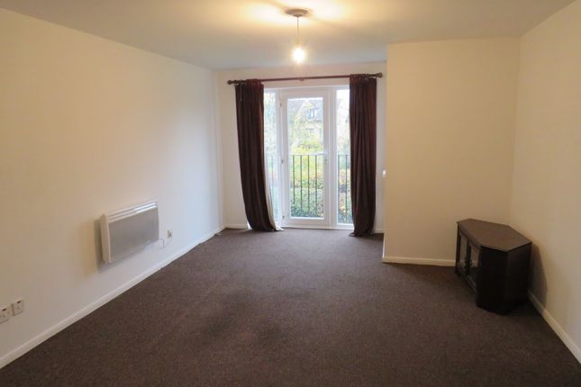 Burket Close, Southall photo 4