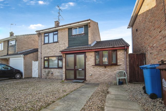 Detached house for sale in The Mynd, Mansfield Woodhouse, Mansfield, Nottinghamshire