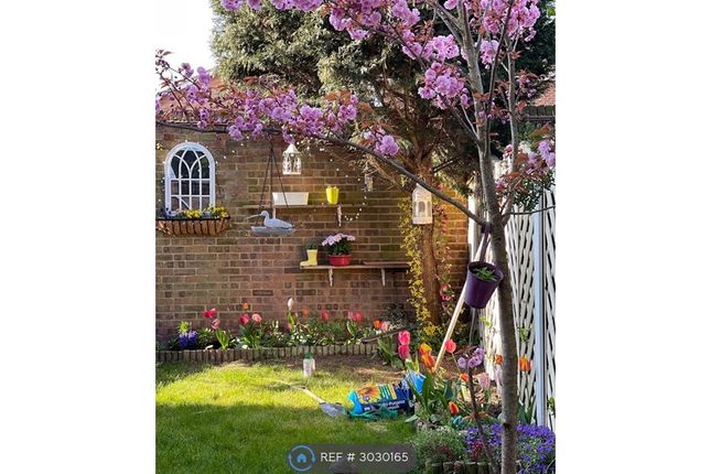 Nicola Terrace, Long Lane, Bexleyheath photo 2