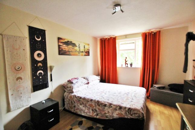 Flat for sale in Firs House, Wood Green, London