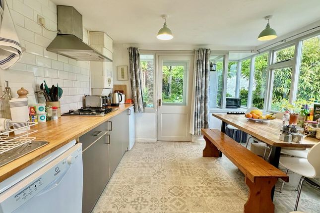 54, The Croft, Old Town, Hastings photo 2