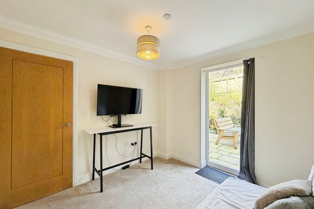6 Willows Mews, Church Street, Helston photo 4