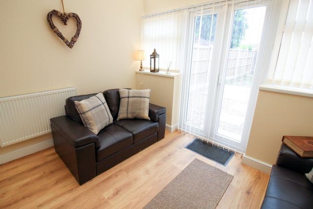 Thumbnail Room to rent in Burntwood Drive, Pontefract