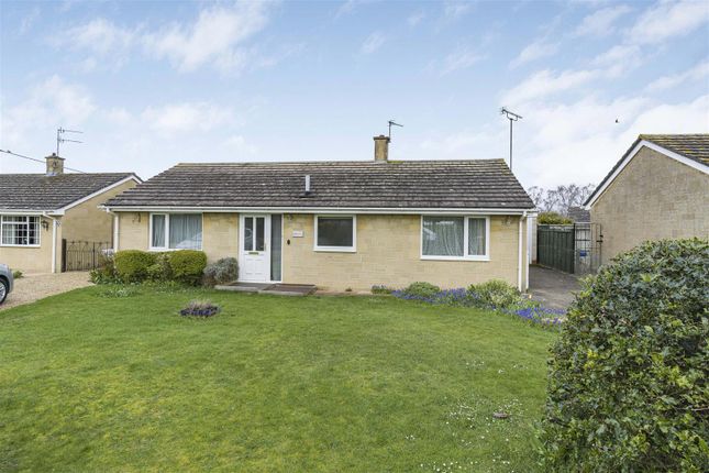 Thumbnail Detached bungalow for sale in Cromwell Close, Chalgrove, Oxford