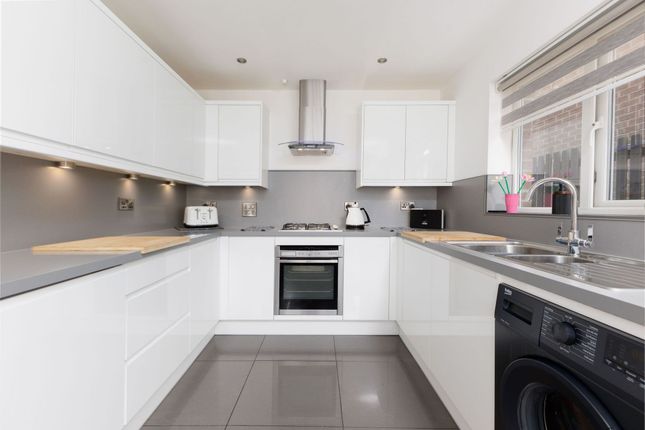 11 Rose Street, Alloa photo 4