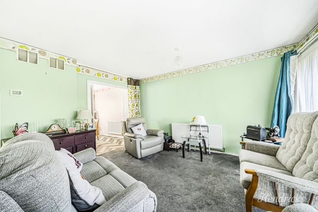 50, Bramble Road, Leigh-on-sea photo 3