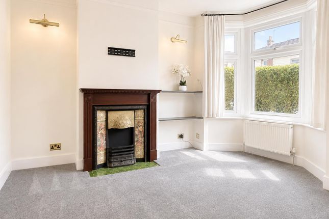 201, Sandringham Road, Watford photo 2
