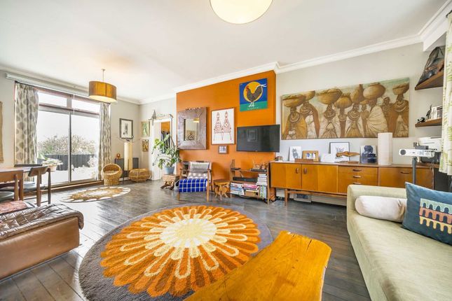 11, Hillside Road, London photo 2
