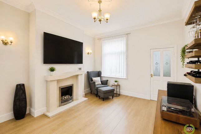 257 Padiham Road, Burnley photo 3