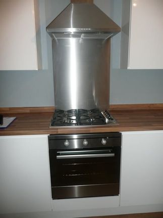 11 Brockworth Close, Kingston upon Thames photo 4
