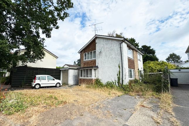 3-bed detached on 63 Field Lane, Camberley, £390,000