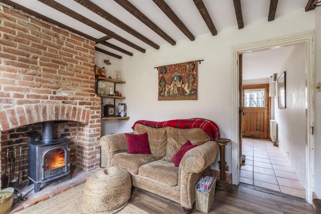 2, Suttons Cottages, Perry Wood, Faversham photo 2