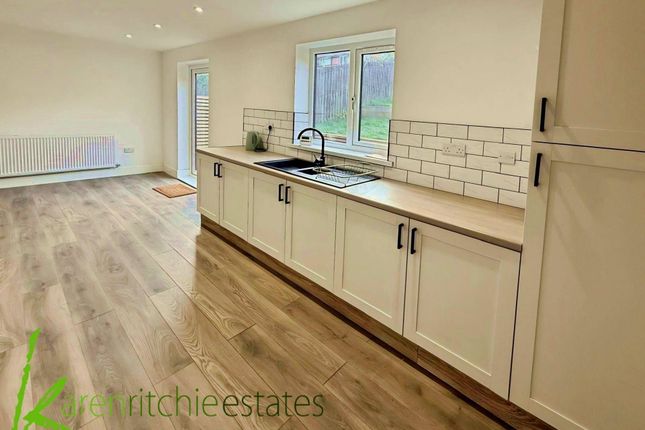 Worston Avenue, Bolton photo 4