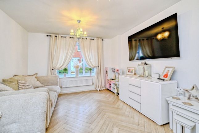 3, Ward Grove, Salisbury photo 4