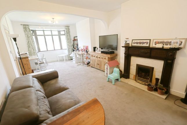 28, Chester Road, Wrexham photo 3