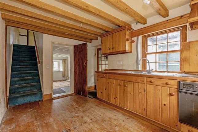 Home Cottage, The Square, Middleton-by-Youlgrave photo 4