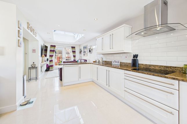 9 Heol Pen Y Scallen, Swansea photo 2