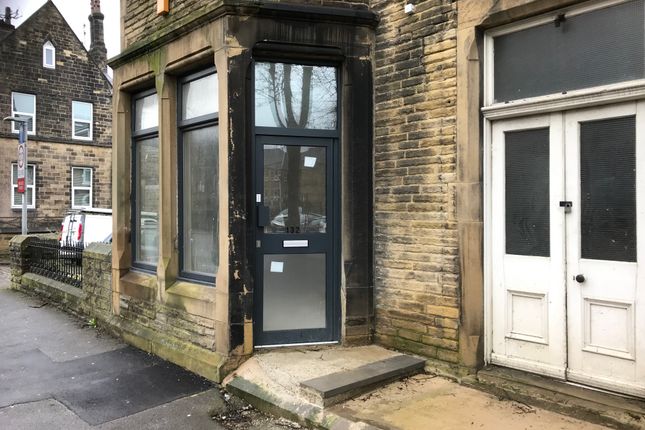 Retail premises to let in North Street, Keighley