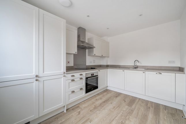 12, Harebell Way, Hampshire photo 4