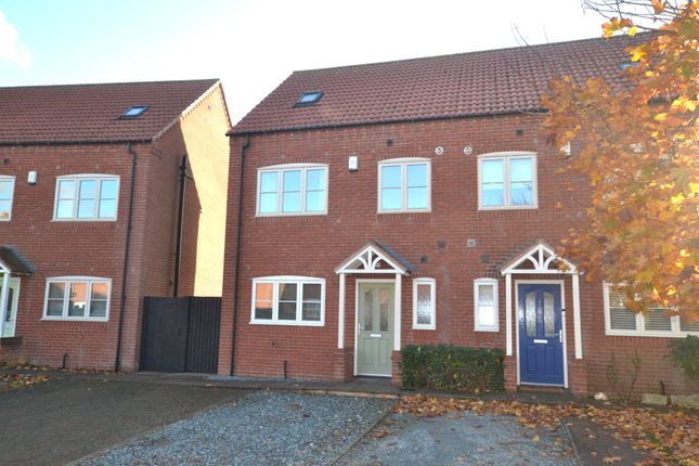 3-bed other on 3, Moreton Close, Grantham, £240,000