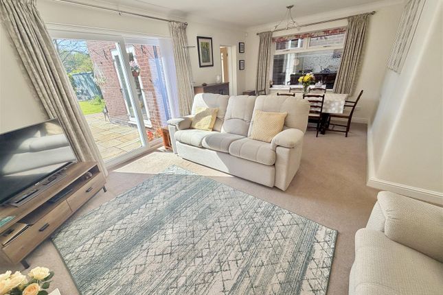 13, Arnesby Avenue, Sale photo 2