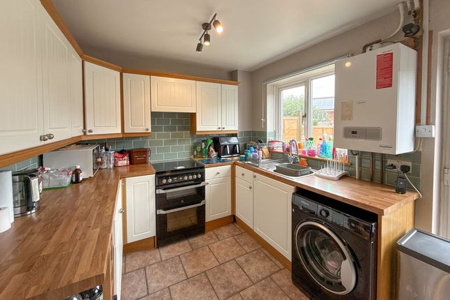 37, Celandine Mead, Taunton photo 4