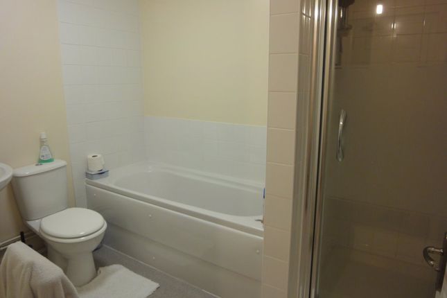 Park Lodge, Greenford Road photo 5