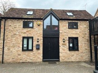 Thumbnail Mews house for sale in High Street, Wendover, Aylesbury