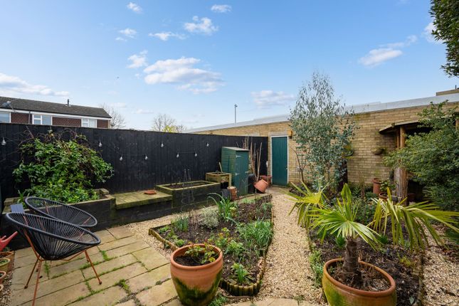 Terraced house for sale in Nuns Way, Cambridge