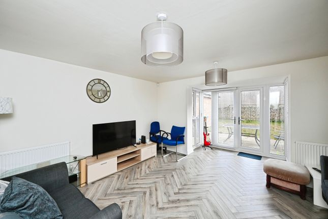 26, Lindhurst Way West, Mansfield photo 2