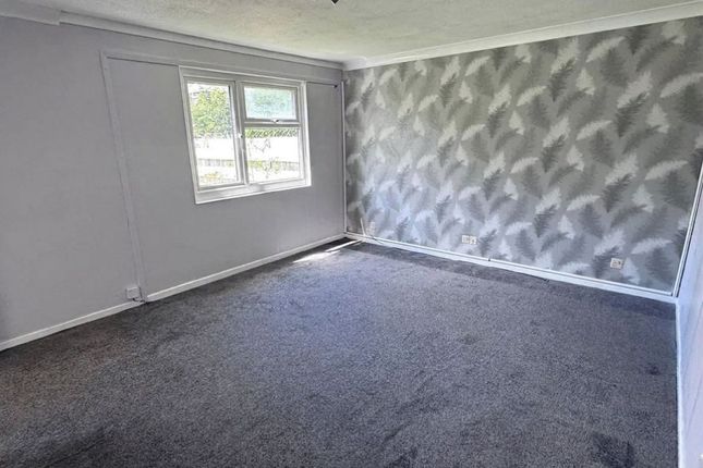 82 Stonedale, Telford photo 2