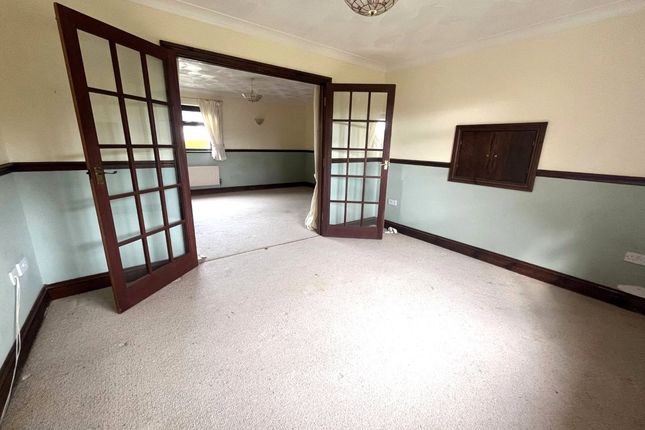 11, Lavinia Drive, Pembrokeshire photo 4