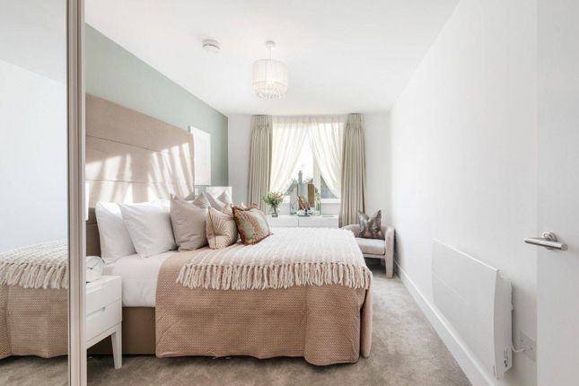 Flat for sale in London Square Watford, Watford
