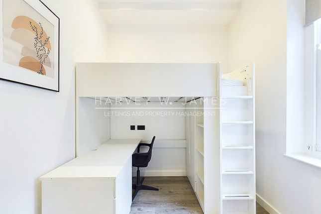 Room 3, 37 Tavistock Place, London photo 2