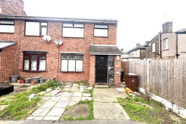 Thumbnail Terraced house for sale in Eric Road, Romford