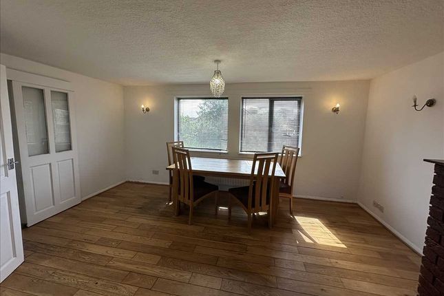 15, Franklin Crescent, Gainsborough photo 4