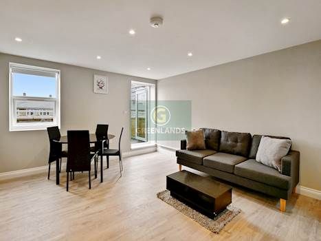 Flat to rent in Bethnal Green Road, Bethnal Green